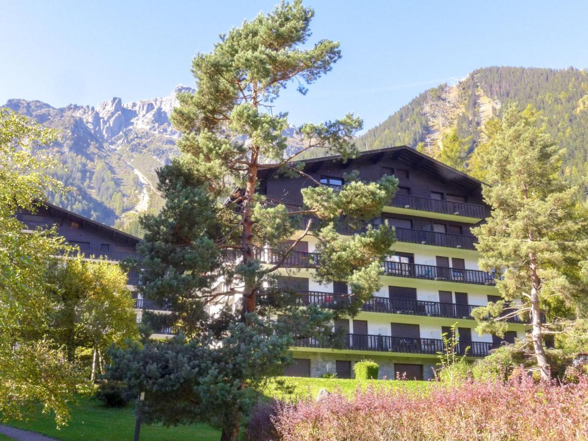 Apartment Le Brevent-14 By Interhome Chamonix Bagian luar foto
