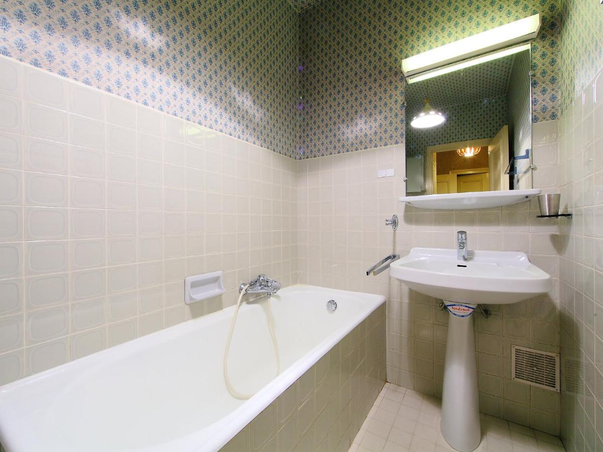 Apartment Le Brevent-14 By Interhome Chamonix Bagian luar foto